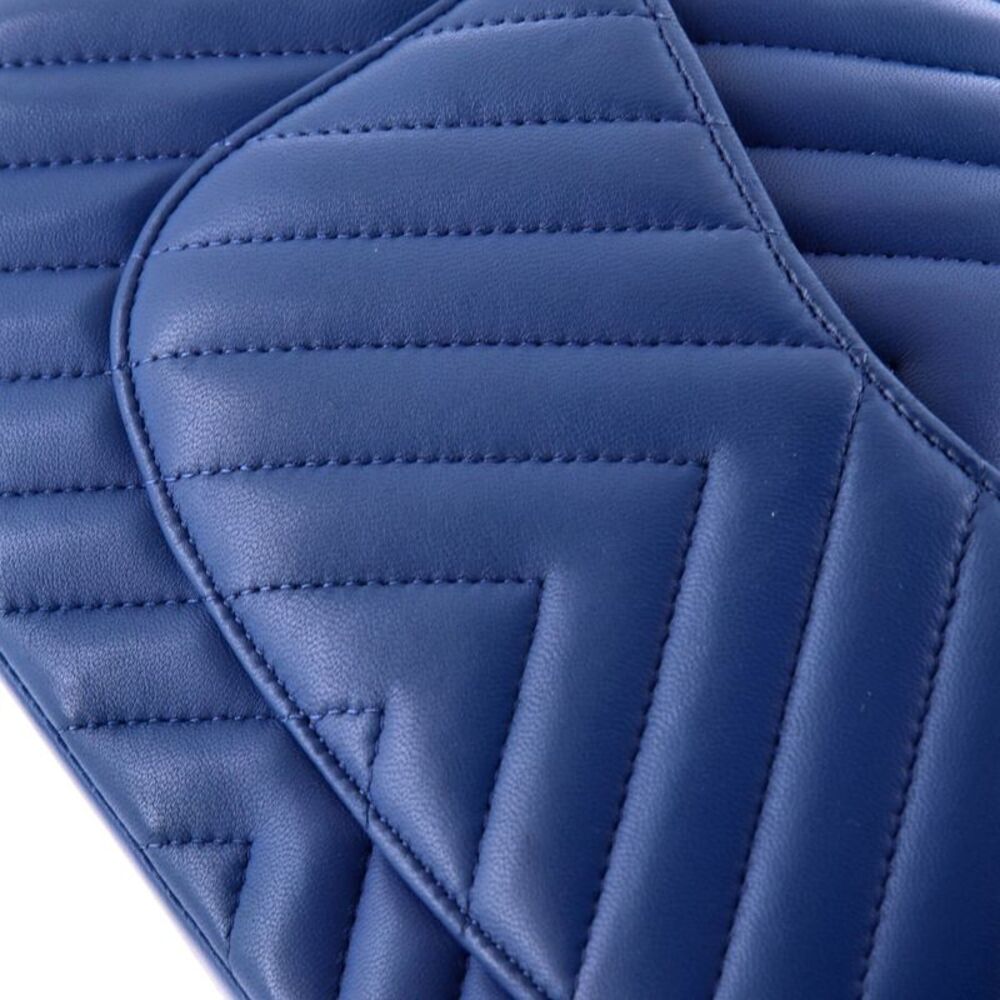 Chanel Classic Double Flap Bag Chevron Lambskin Medium Blue - Picture 8 of 10